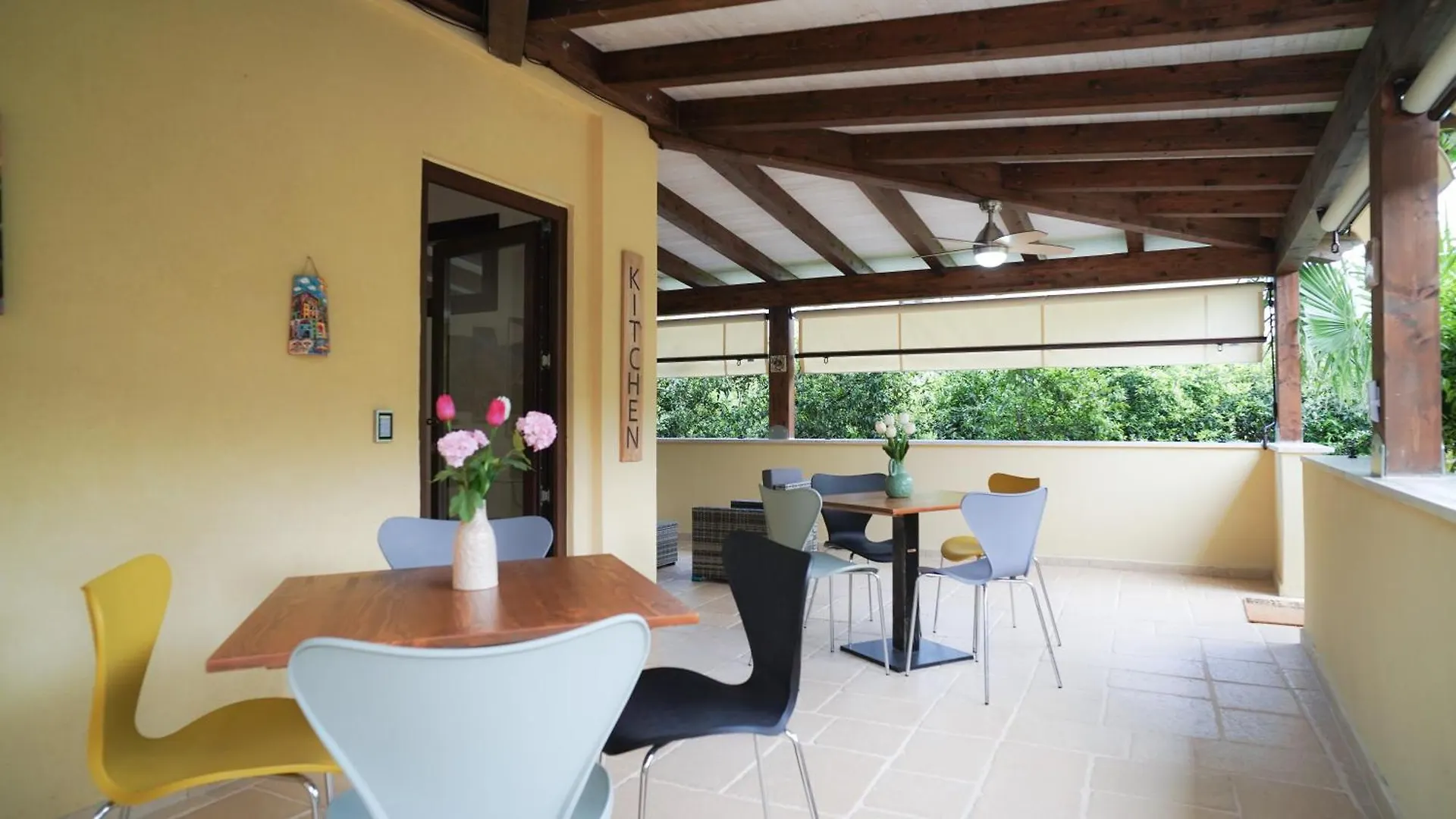 Gira E Firria Villa Palermo 0*,