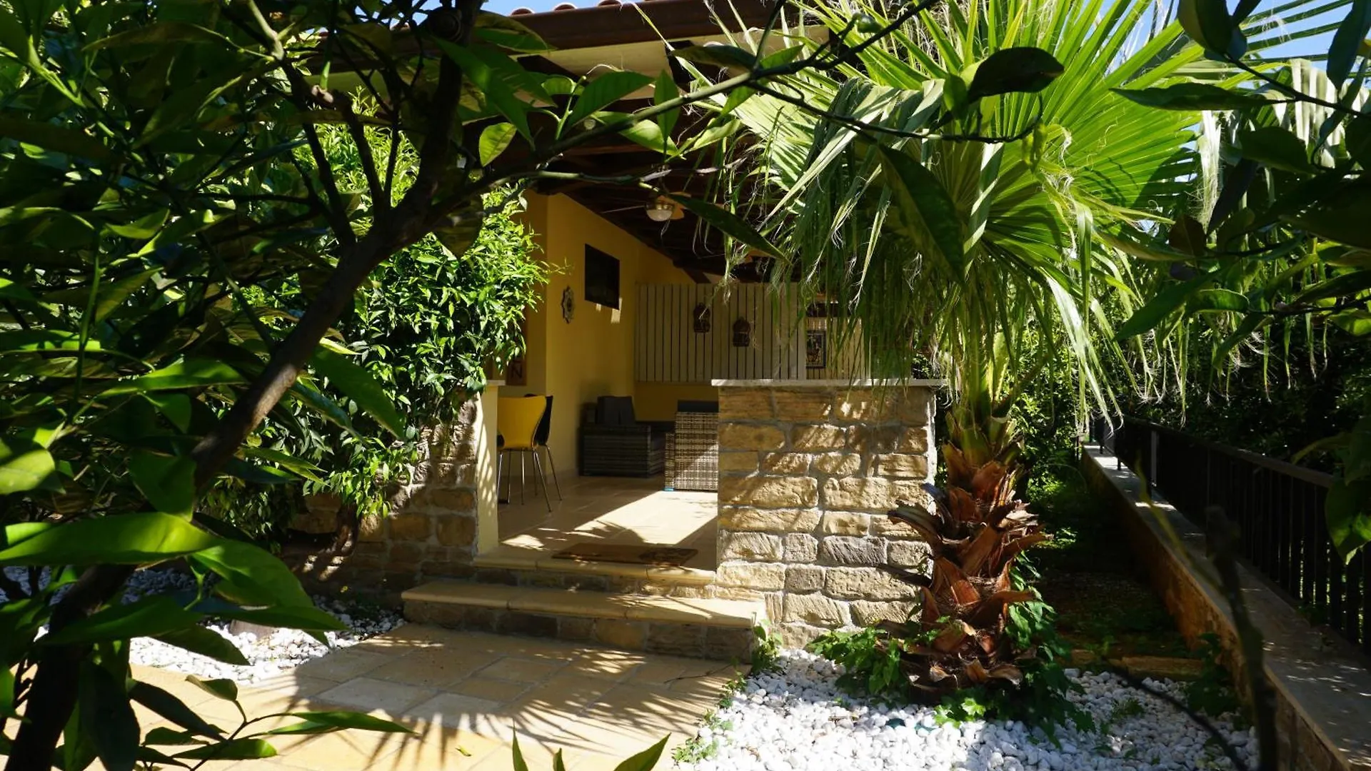 Gira E Firria Villa Palermo 0*,  Italy